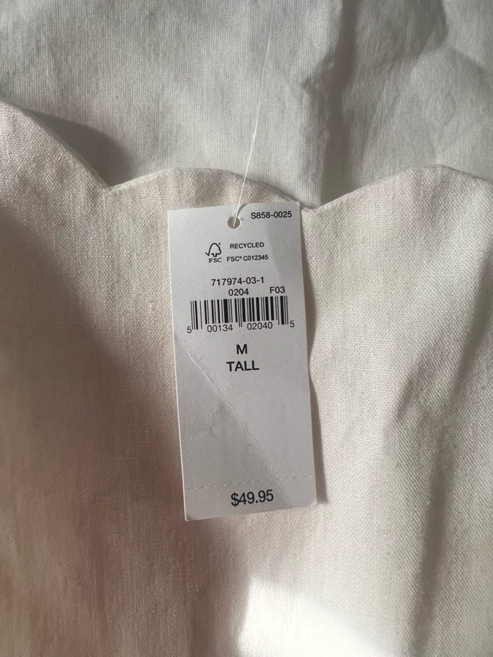 GAP Off White Scallop-Edge Linen  Top
Sz Medium 
Linen/ classy - Picture 7 of 7